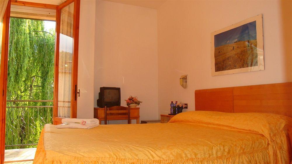 Hotel Marvin Sant'Albino Bagian luar foto